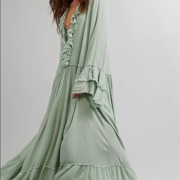 Free People Dresses & Skirts - Free People Sweet Darlin Romantic Ruffle Dress